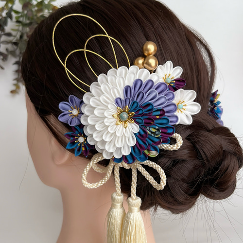青好きの方へ 七五三 成人式 結婚式 つまみ細工髪飾り【レトロフラワー