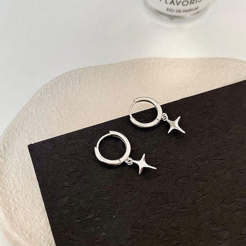 シルバー925 小ぶり 揺れる 四芒星 フープピアス つけっぱなし ピアス