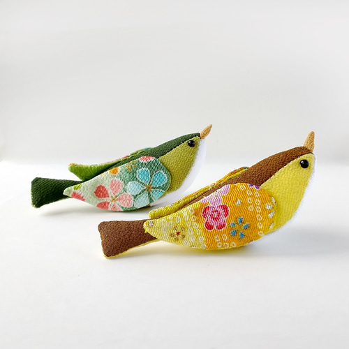 ちりめん細工の鳥モチーフ 吊るし飾り うぐいす その他人形 ぺこりの