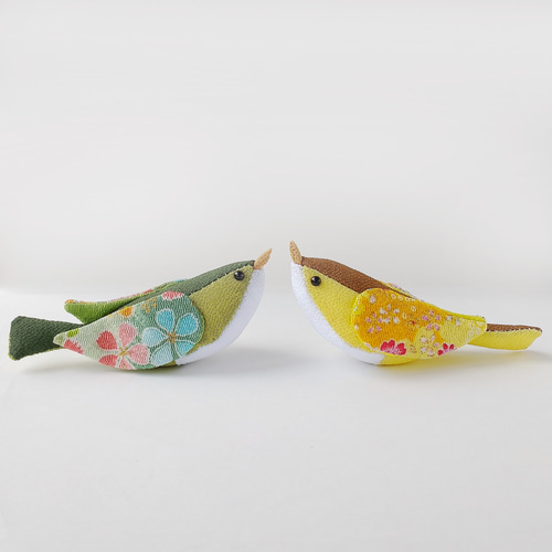 ちりめん細工の鳥モチーフ 吊るし飾り うぐいす その他人形 ぺこりの