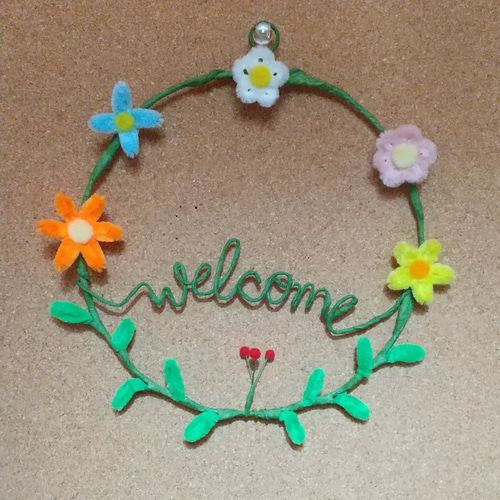 花のウェルカムリース ワイヤーアート モールアート 壁掛け
