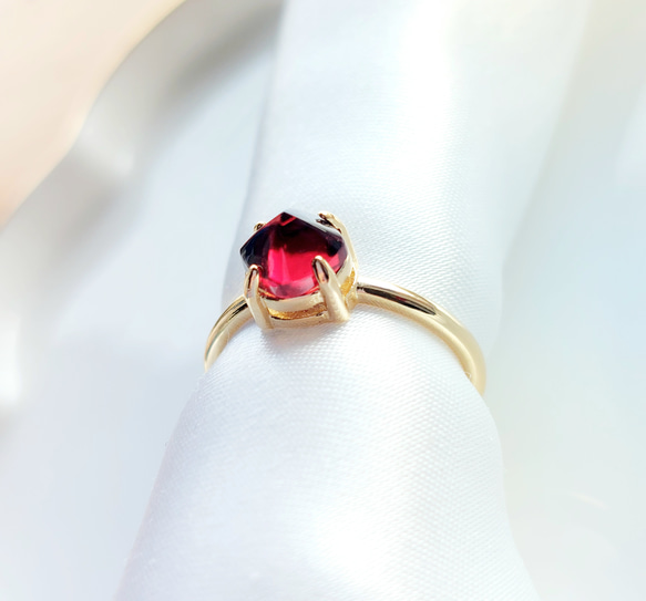 指輪　宝石質モザンビーク産ガーネットAAA リング　天然石 天然石】宝石質 モザンビークガーネットAAAシュガーローフカットの
