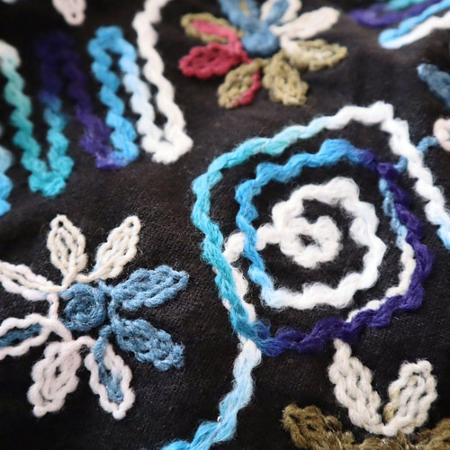 オルテガ柄 ネイティブ柄 刺繍 ウールニット生地 厚手 生地 オルテガ柄 ネイティブ柄 刺繍 ウールニット生地 厚手 生地