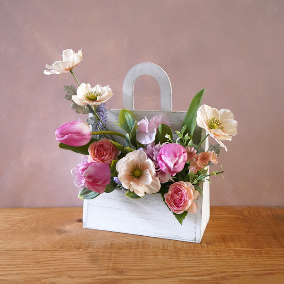 【枯れないお花】春のアレンジメント・バッグ型　母の日　お祝い　インテリア　ギフト　チューリップ 12枚目の画像