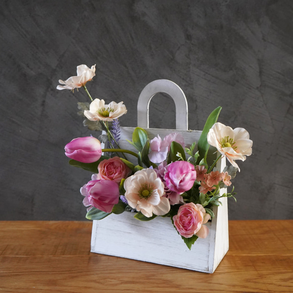 【枯れないお花】春のアレンジメント・バッグ型　母の日　お祝い　インテリア　ギフト　チューリップ 13枚目の画像