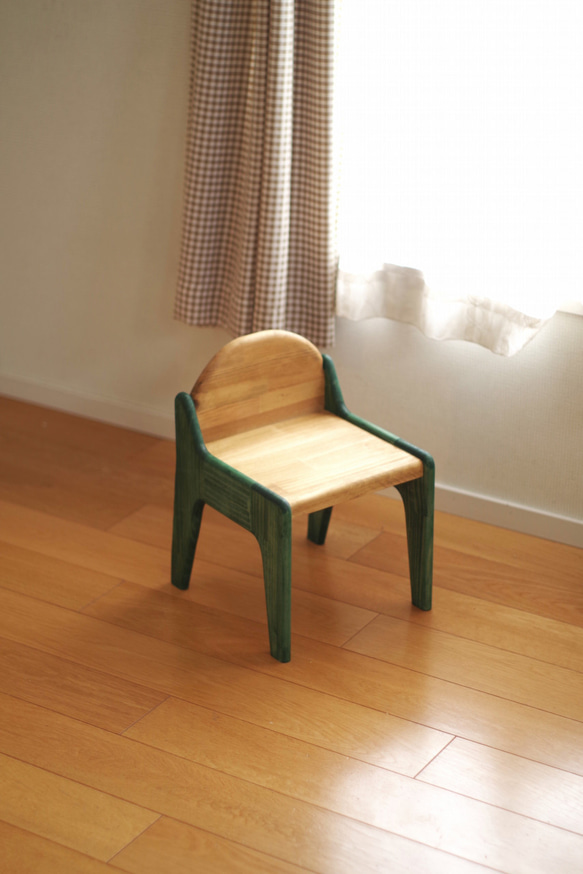 【即納】子供椅子(チャイルドチェア)グリーン 1枚目の画像