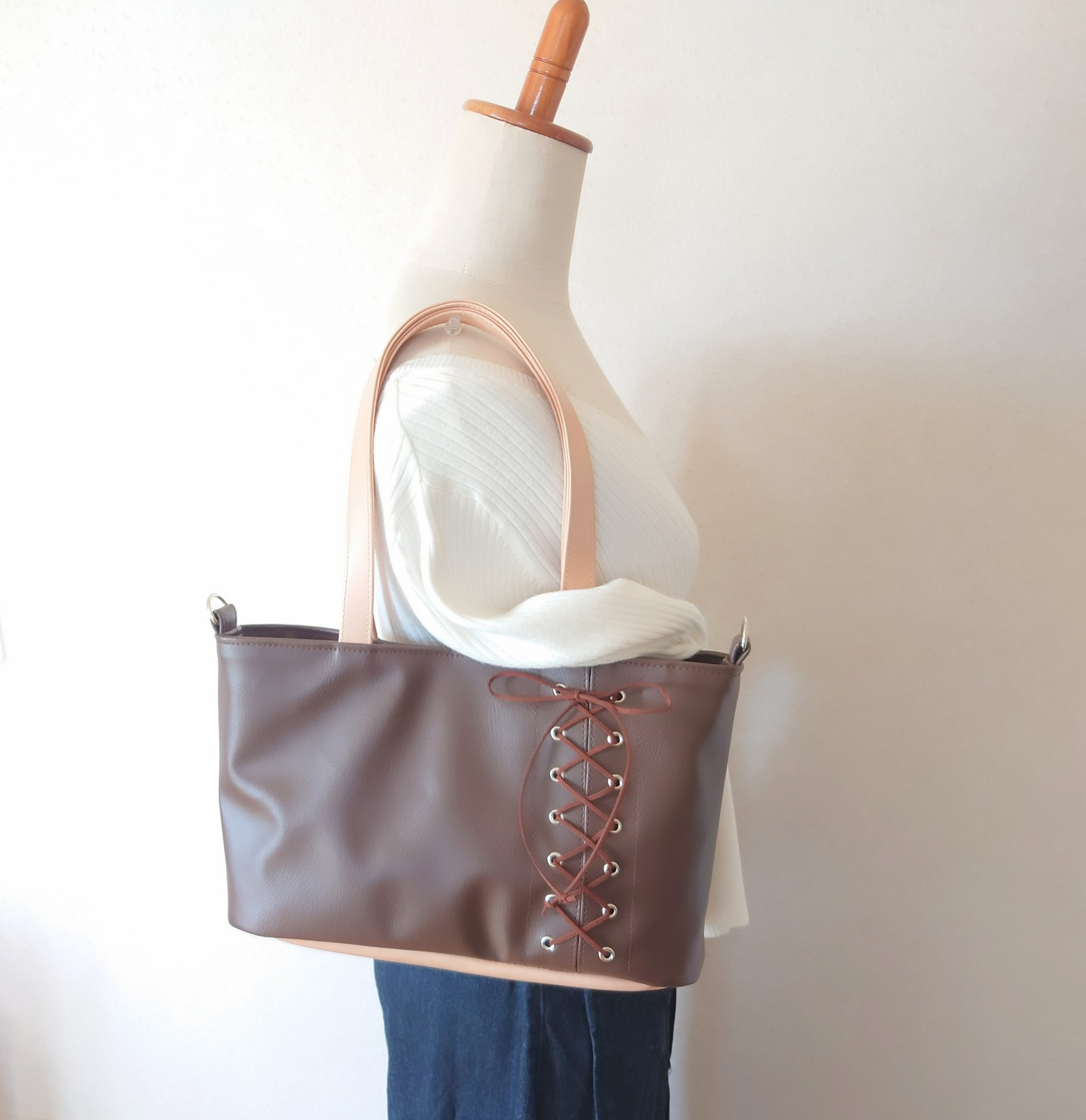 色の変更可能　焦げ茶PVCレザーの編み上げバッグ-2（受注製作）