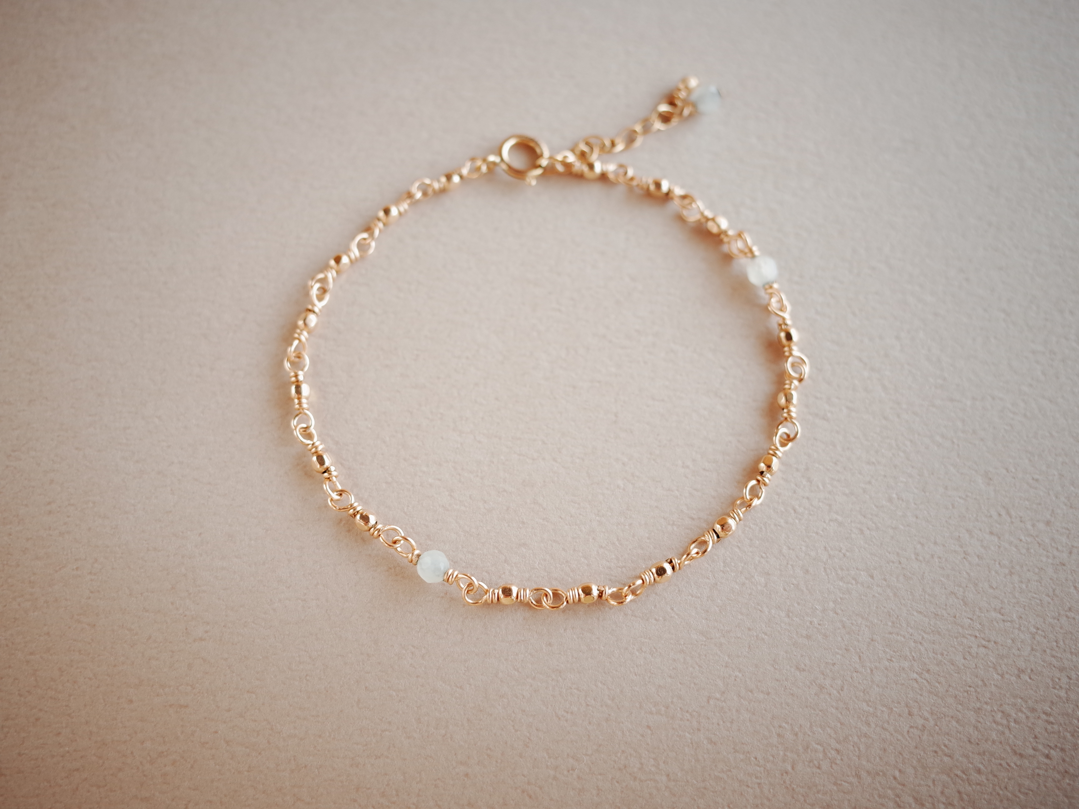 ~Hervist 12,14kgf ﾎﾜｲﾄﾑｰﾝｽﾄｰﾝﾌﾞﾚｽﾚｯﾄ