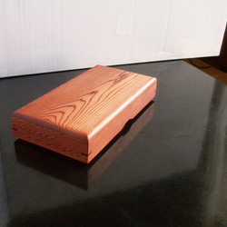●New屋久杉　無垢　大きな筆箱　ペンケース　宝くじ箱　小物入れ　木製　K262 1枚目の画像