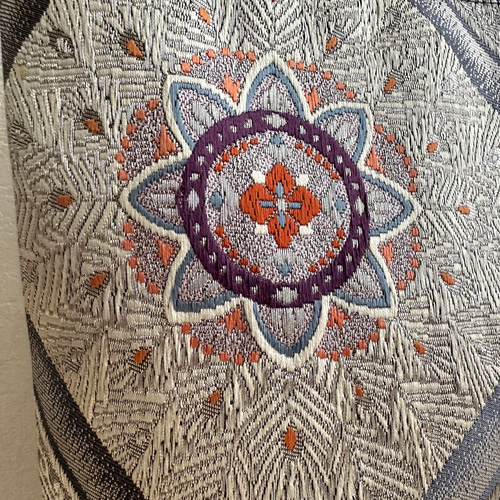 絹の帯と帯締めのバッグ 蜀江花文柄 帯リメイク316 ハンドバッグ Ho