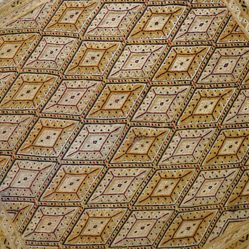 105×103cm【手織りマシュワニキリム】手織り絨毯 カーペット 105×103cm【手織りマシュワニキリム】手織り絨毯 カーペット