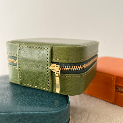 携帯用牛革製☆ジュエリーボックス】オリジナルデザイン│レトロ系