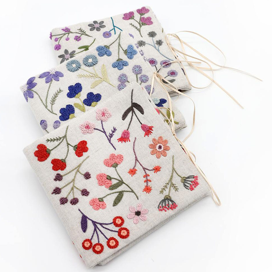 UN CHAT DANS L'AIGUILLE刺繡キット★Porte-aiguilles fleuri - Corail