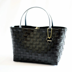 【新品未使用】カゴ風バッグ　生成り×ブラック 受注制作〜プラかごバッグ☆ブラックxホワイト 飾りレース風