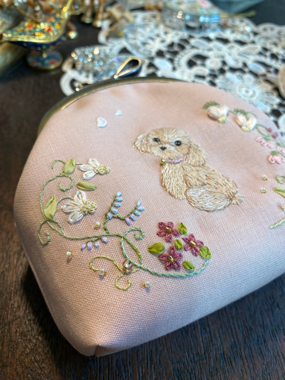 春色新作2024 がま口　ポーチ　ハンドメイド　手刺繍　刺繍　プレゼント　ギフト　木苺 5枚目の画像