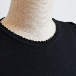 【3個尺寸可選！ ] 蕾絲領、異材質泡泡袖、長袖套頭衫【黑色】 第8張的照片