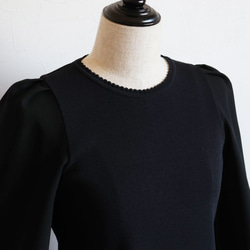 【3個尺寸可選！ ] 蕾絲領、異材質泡泡袖、長袖套頭衫【黑色】 第9張的照片