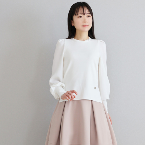 サイズが選べる◎】異素材パフスリーブ 長袖プルオーバー【アイボリー 