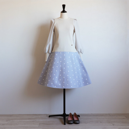 Jolie mignon ジョリーミニョン　異素材パフスリーブ 長袖プルオーバー サイズが選べる◎】異素材パフスリーブ 長袖プルオーバー【アイボリー