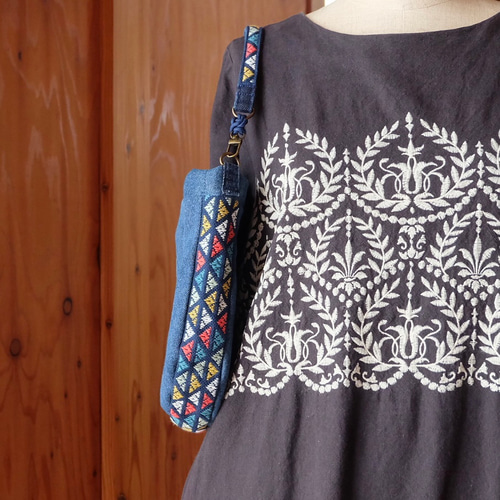 ストラップが選べる！こぎん刺しのデニムリメイクバッグ【刺繍