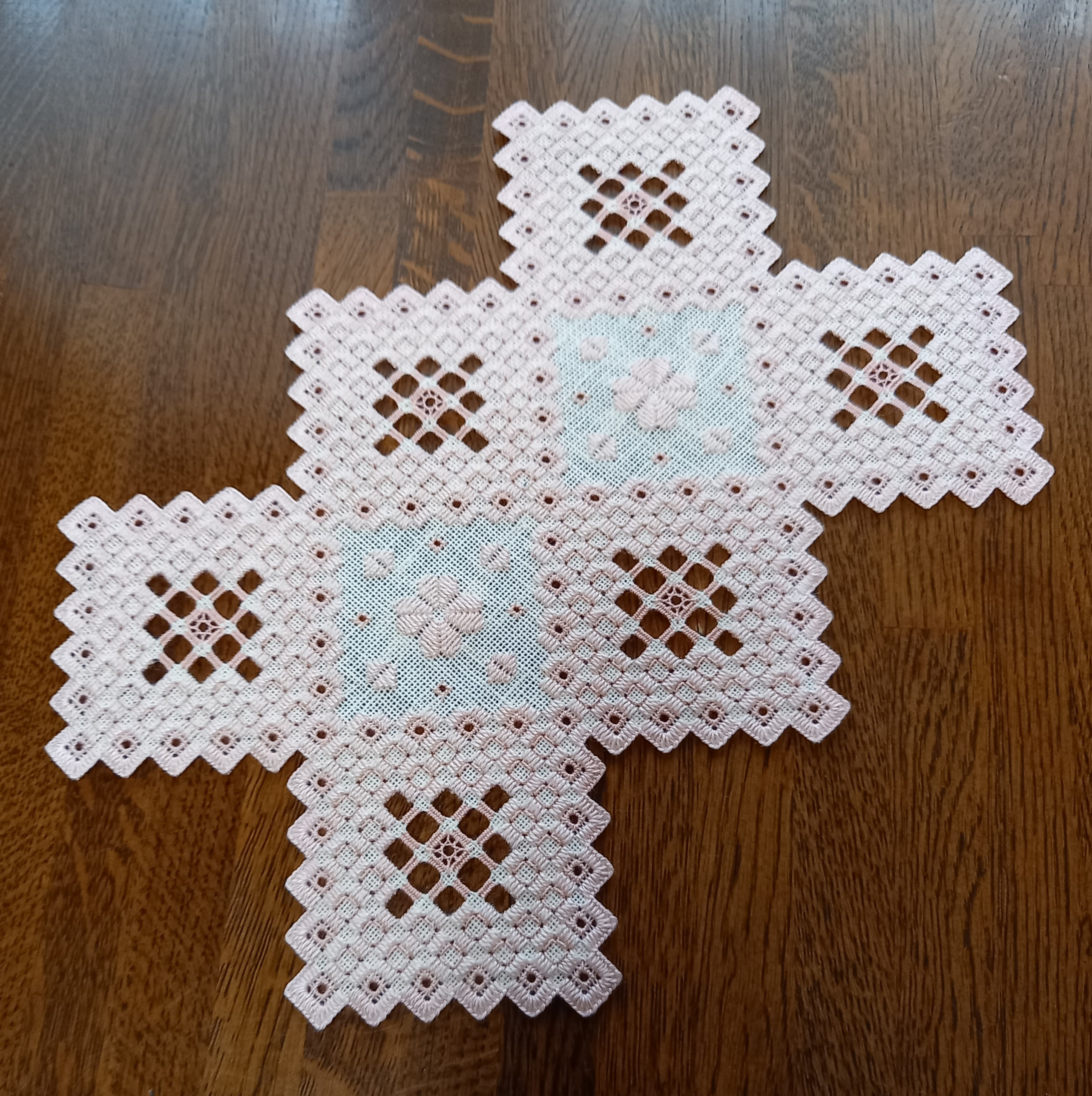 アンティーク フランス/イタリア ハーダンガー風モザイク刺繍 上質リネンドイリー file.jpg