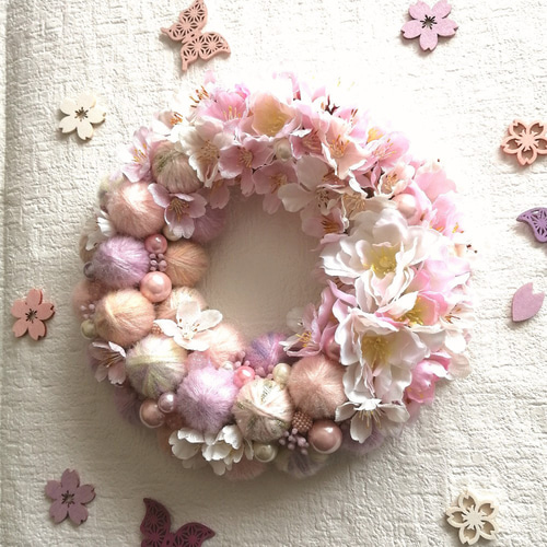 受注制作】心ウキウキ❀毛糸玉のサクラサク春のリース(中)毛糸玉リース