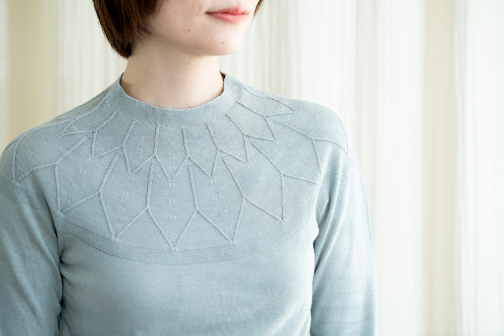 ジュニパーベリー染め　Organic Cotton 織柄ニットプルオーバー【無縫製】