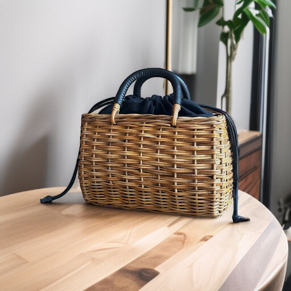 籐製巾着型かごバッグ 籐 かごバッグ （巾着付き） - belle_rattan＆craft | minne