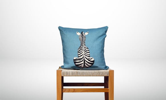 森のクッションⅡ S size backward facing zebra -ヒノキの香 - 1枚目の画像