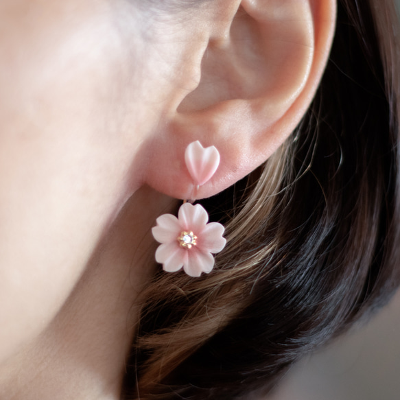 櫻花花瓣 軟陶耳環 / 耳針 / 耳夾 第1張的照片