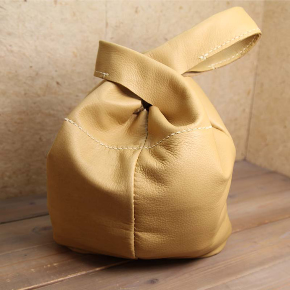 【総手縫い】JAPANESE KNOT BAG ノットバッグ くたっとした 本革 ソフト 巾着 ポーチ セカンドバッグ 5枚目の画像