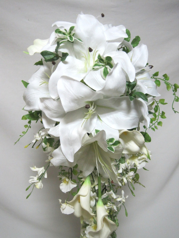 カサブランカのキャスケードブーケ♪ブートニア付き♪生花みたいに綺麗な造花です♪高品質なのに安い0679 12枚目の画像