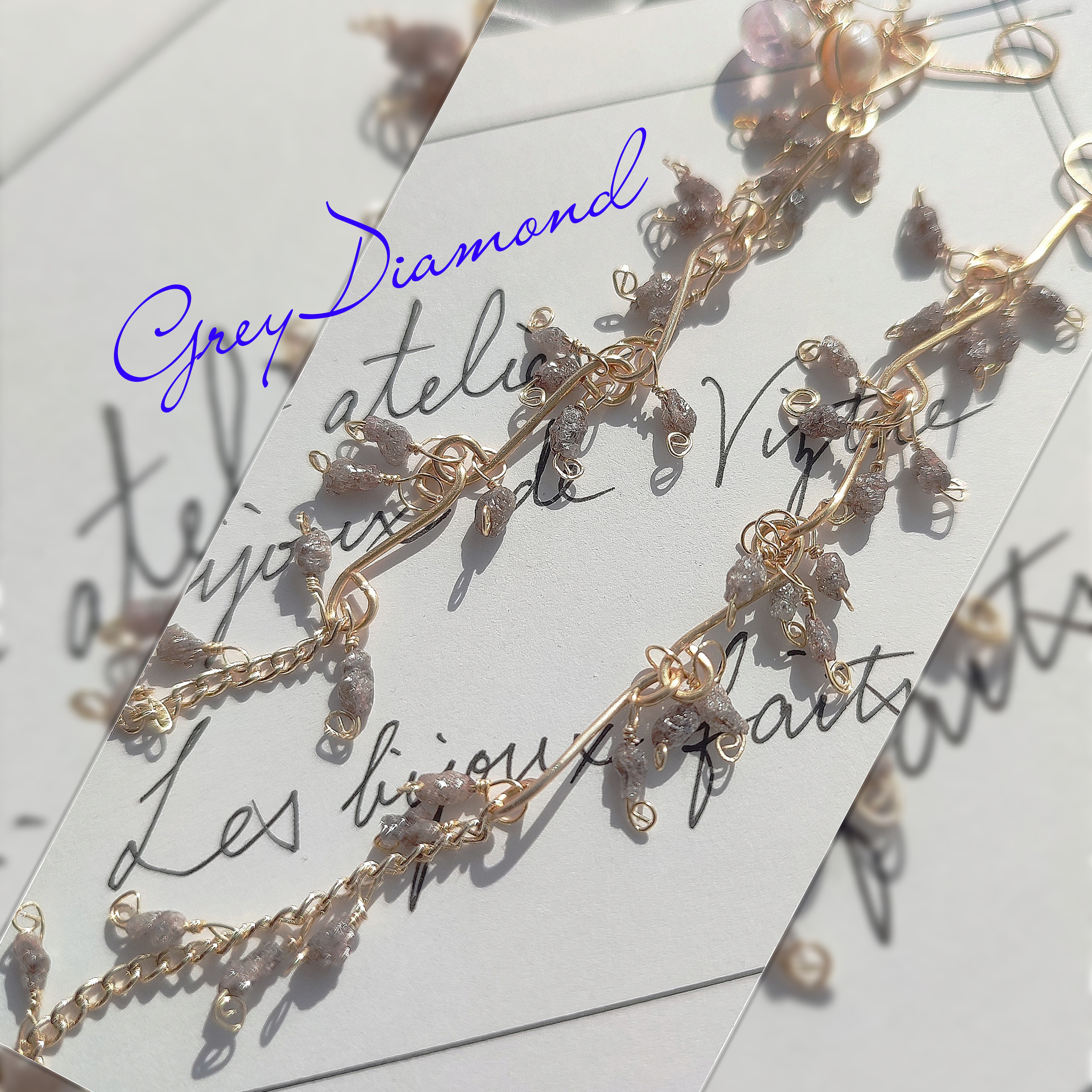 14Kgf  グレー　ダイヤモンド　原石　フローライト スーパーロングピアス　誕生石　贈り物