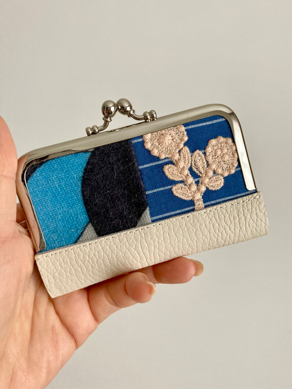 小さながま口財布＊mina perhonen 小花の刺繍が可愛いミナ