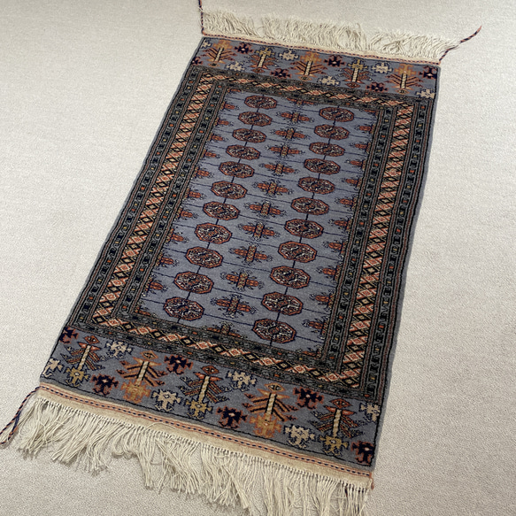 ハンドメイド　トルクメン絨毯　ラグ　手織り 60x96cm トライバルラグ 13枚目の画像