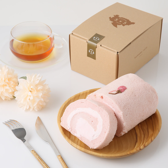 【春限定】天使の桜ロールケーキ 米粉ロールケーキ グルテンフリー 　桜ハンドメイド 1枚目の画像