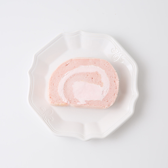 【春限定】天使の桜ロールケーキ 米粉ロールケーキ グルテンフリー 　桜ハンドメイド 4枚目の画像