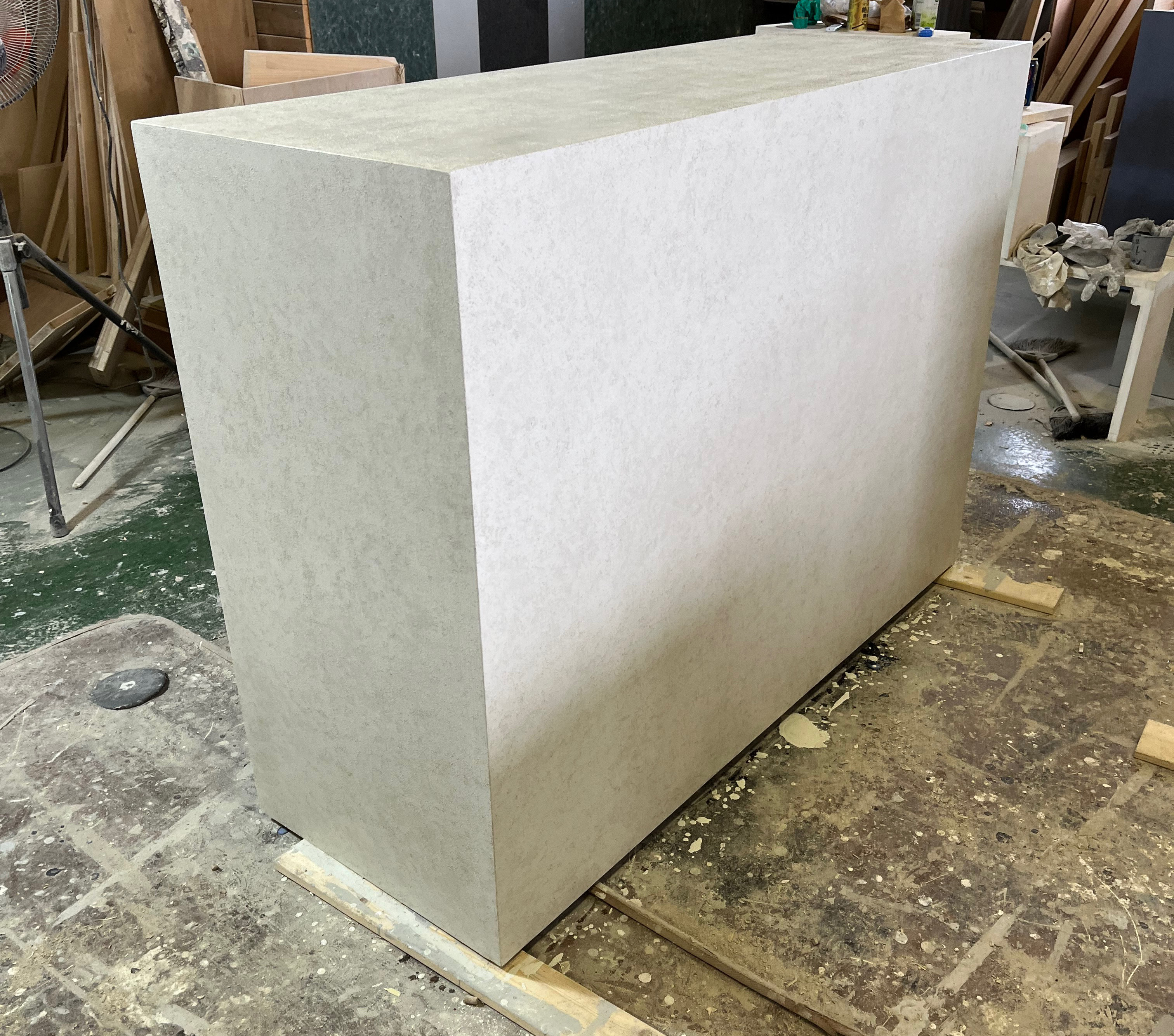 ワイド110 石っぽいザラザラカウンター　受付カウンター