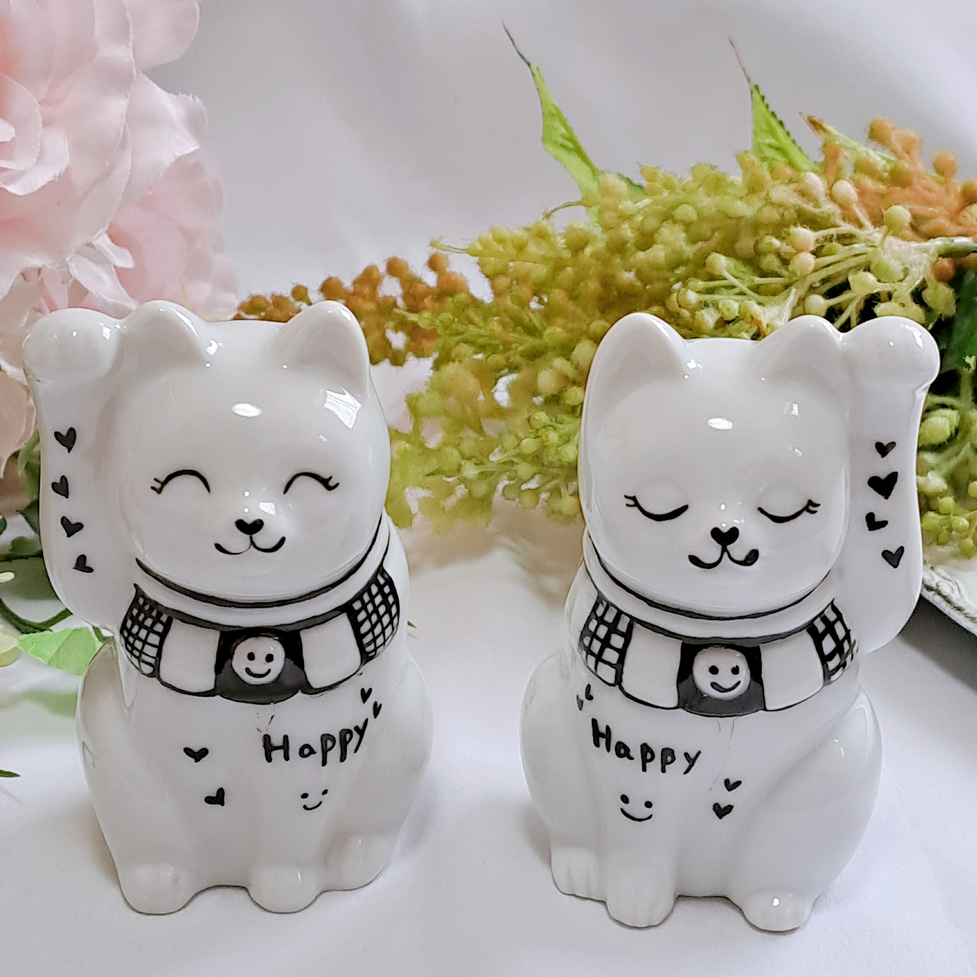 福を招く　招き猫　ペアセット　結婚祝い　開店祝い　記念　玄関　リビング　猫　福　幸せ　シンプル　置物　飾り　シンプル