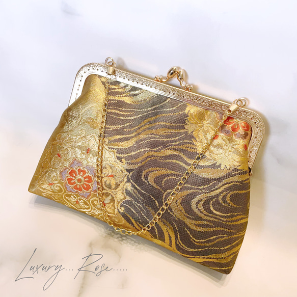 新作！ブラックゴールド♡情緒漂う華輪模様♡高級西陣織帯バッグ　パーティーバッグ　帯リメイク　フォーマルバッグ　 10枚目の画像