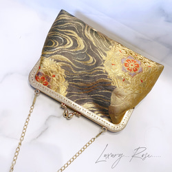 新作！ブラックゴールド♡情緒漂う華輪模様♡高級西陣織帯バッグ　パーティーバッグ　帯リメイク　フォーマルバッグ　 12枚目の画像