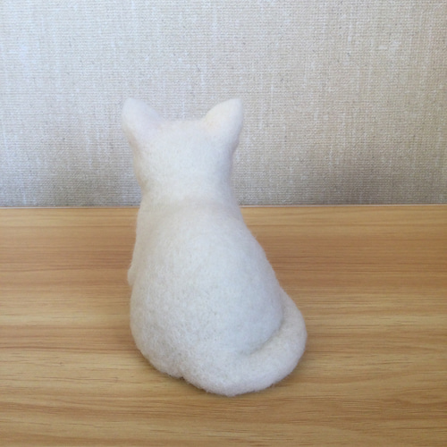 羊毛フェルト 白猫 箱座り ブルーアイ 羊毛フェルト masapan 通販