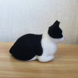 羊毛フェルト　白黒猫 4枚目の画像