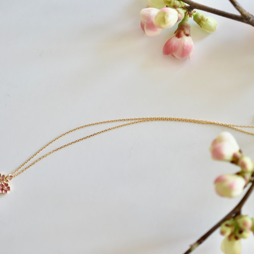 桜のネックレスꕤ 春 ネックレス・ペンダント Yadokari beads