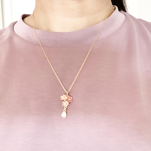 桜のネックレスꕤ 春 ネックレス・ペンダント Yadokari beads