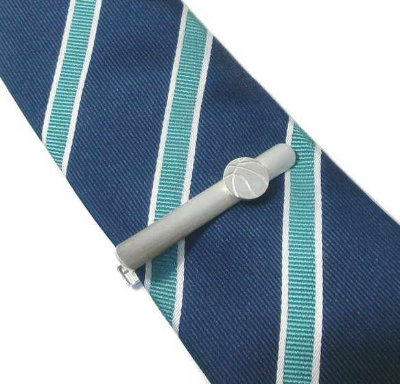 バスケ部の方にお勧め バスケットボール シルバー ネクタイピン 2mm素材