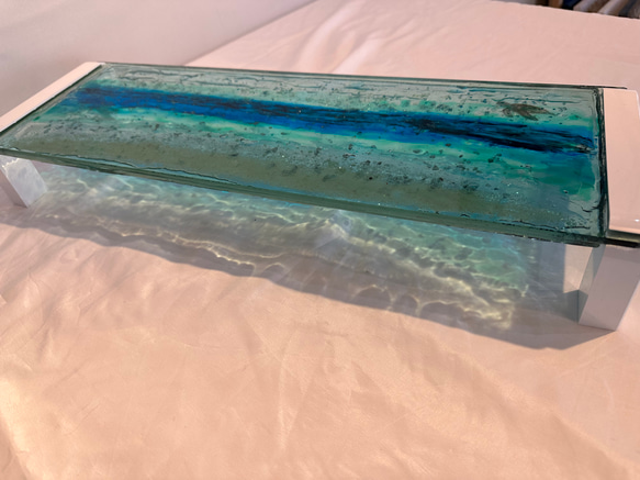 現品販売　ブルーウォーター　ホヌの泳ぐ海　ガラス　モニタースタンド キーボードラック 5枚目の画像