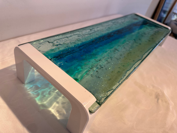 現品販売　ブルーウォーター　ホヌの泳ぐ海　ガラス　モニタースタンド キーボードラック 8枚目の画像