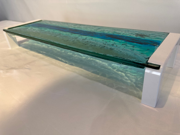 現品販売　ブルーウォーター　ホヌの泳ぐ海　ガラス　モニタースタンド キーボードラック 4枚目の画像