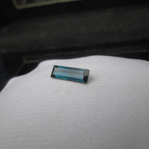 N.776 1.5Ct インディゴライトトルマリン・ルース 爽快スカイブルーの 